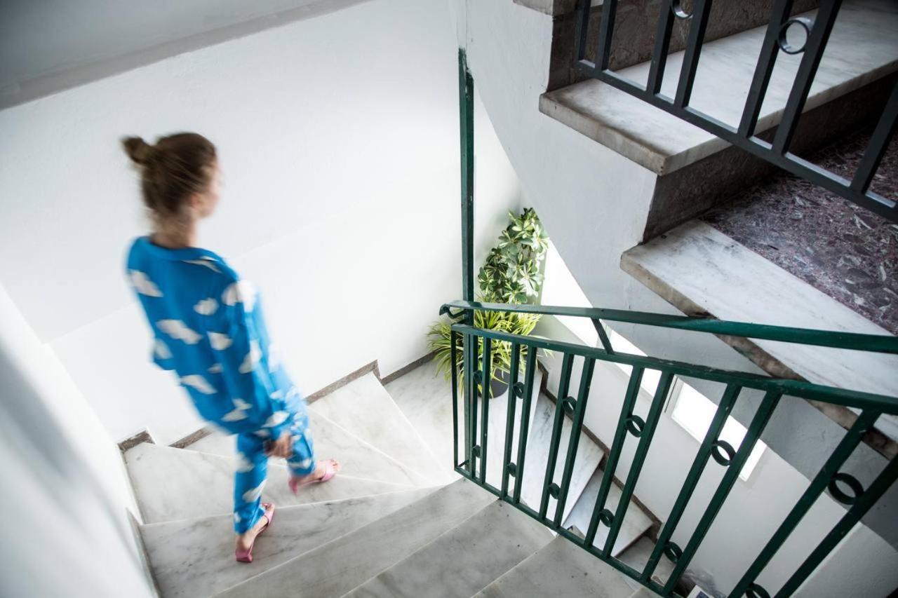 Albergue Let Me Take My Bunk Bed Atenas Exterior foto